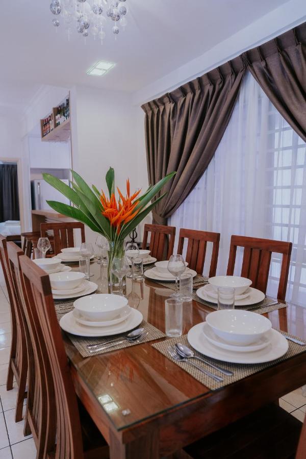 Petronella Apartment C1 Marina Court Кота Кинабалу Екстериор снимка
