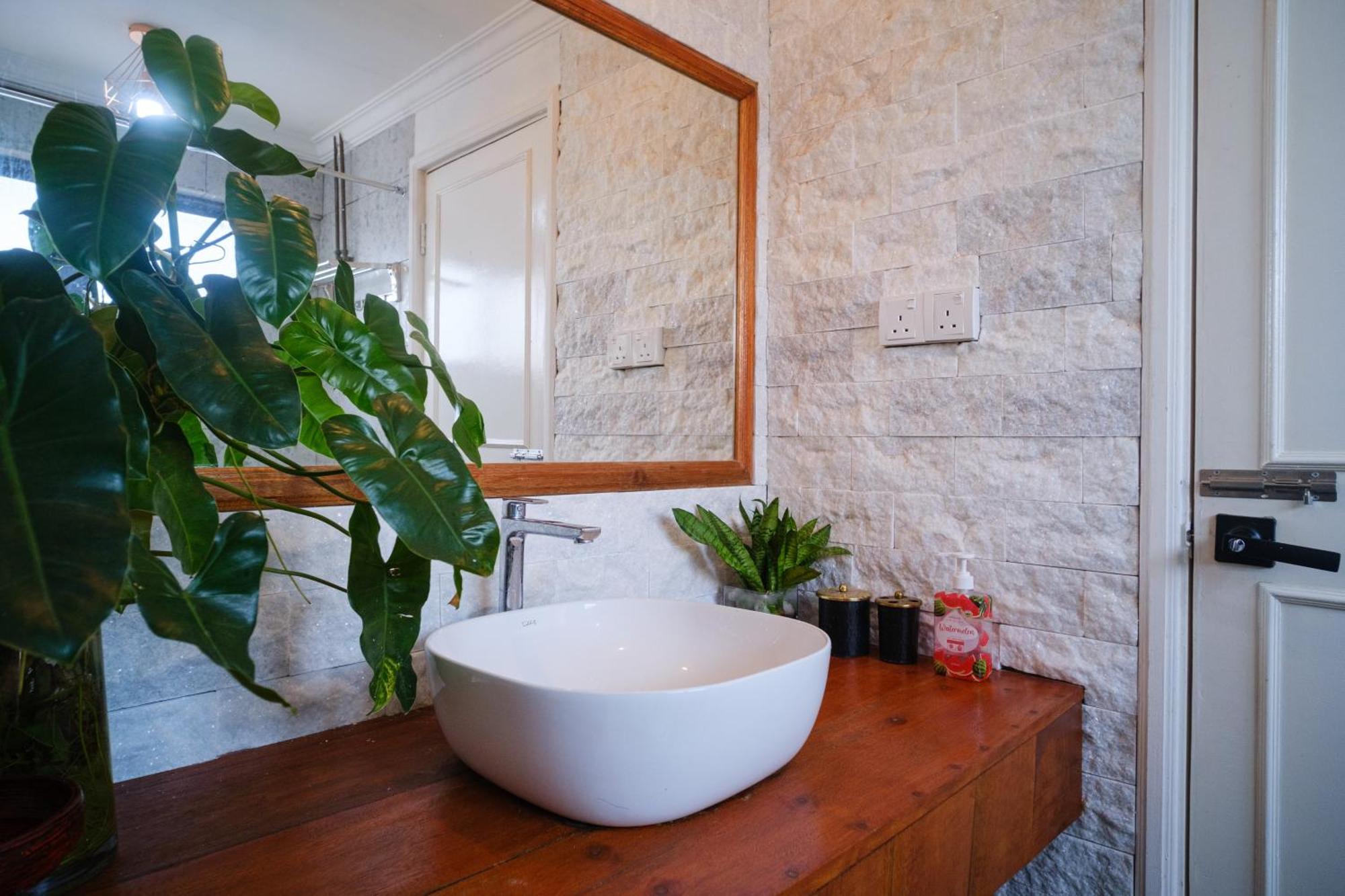 Petronella Apartment C1 Marina Court Кота Кинабалу Екстериор снимка
