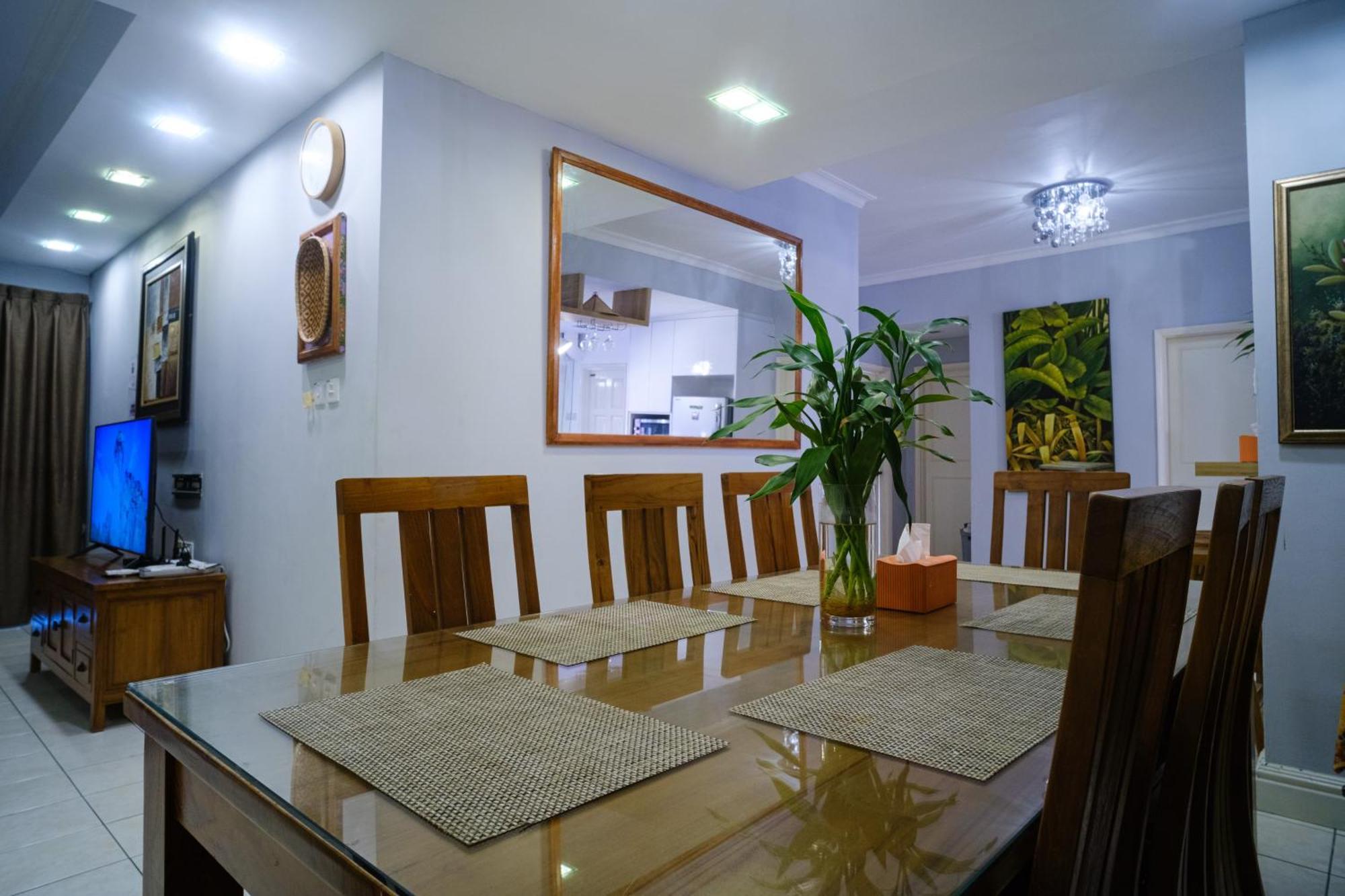 Petronella Apartment C1 Marina Court Кота Кинабалу Екстериор снимка